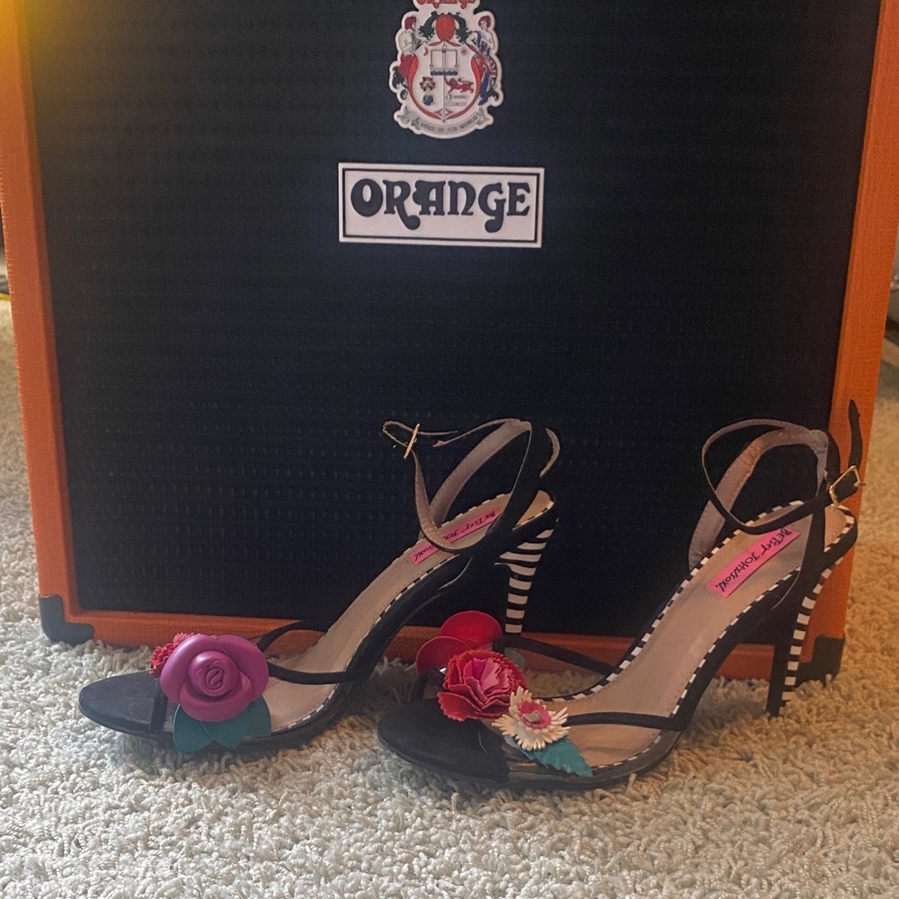 Betsey Johnson Black and white strappy Heels with Colorful Floral Accents